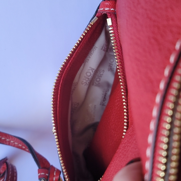 Red Leather Michael Kors Shoulder Handbag Purse Zipper Closure - Picture 14 of 16